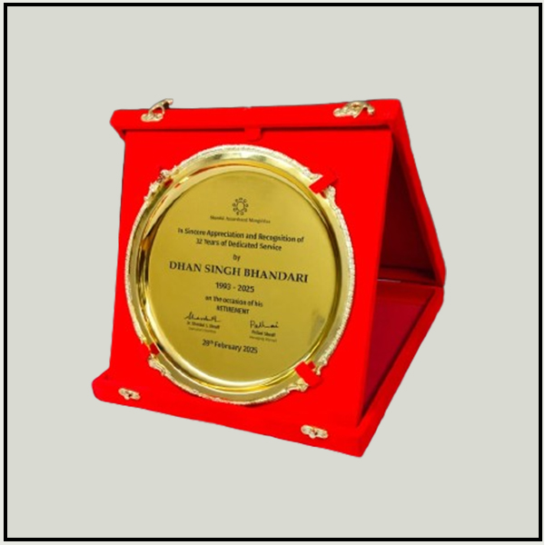 Metal Plate with Velvet Box